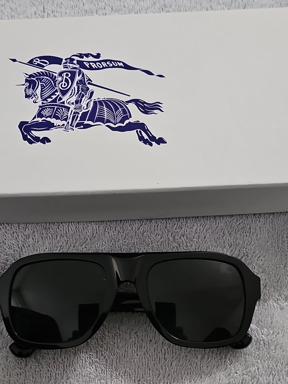New Burberry Unisex Sunglasses
